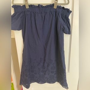 Vineyard Vines Navy size small off the shoulder lace detail dress